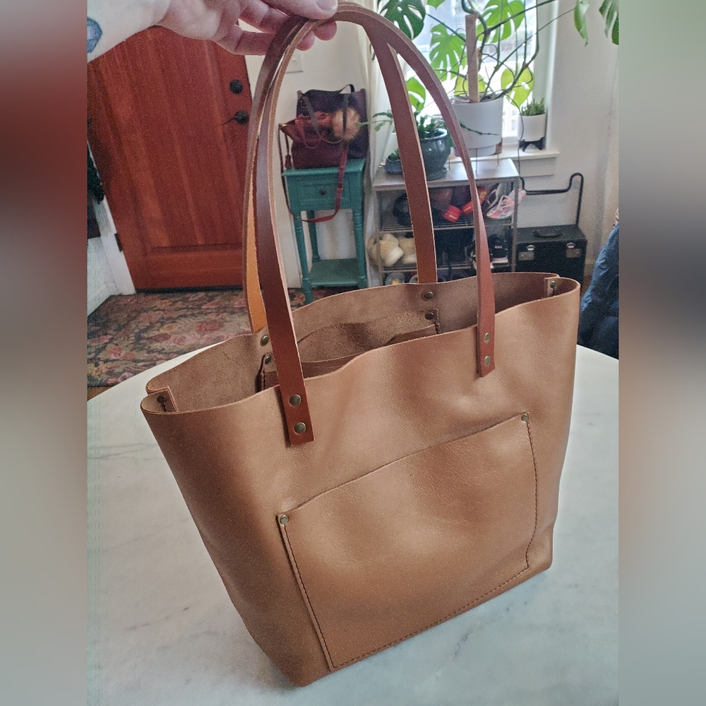 PLG Portland Leather Goods Large Tote Classic in Unicorn Color Havana